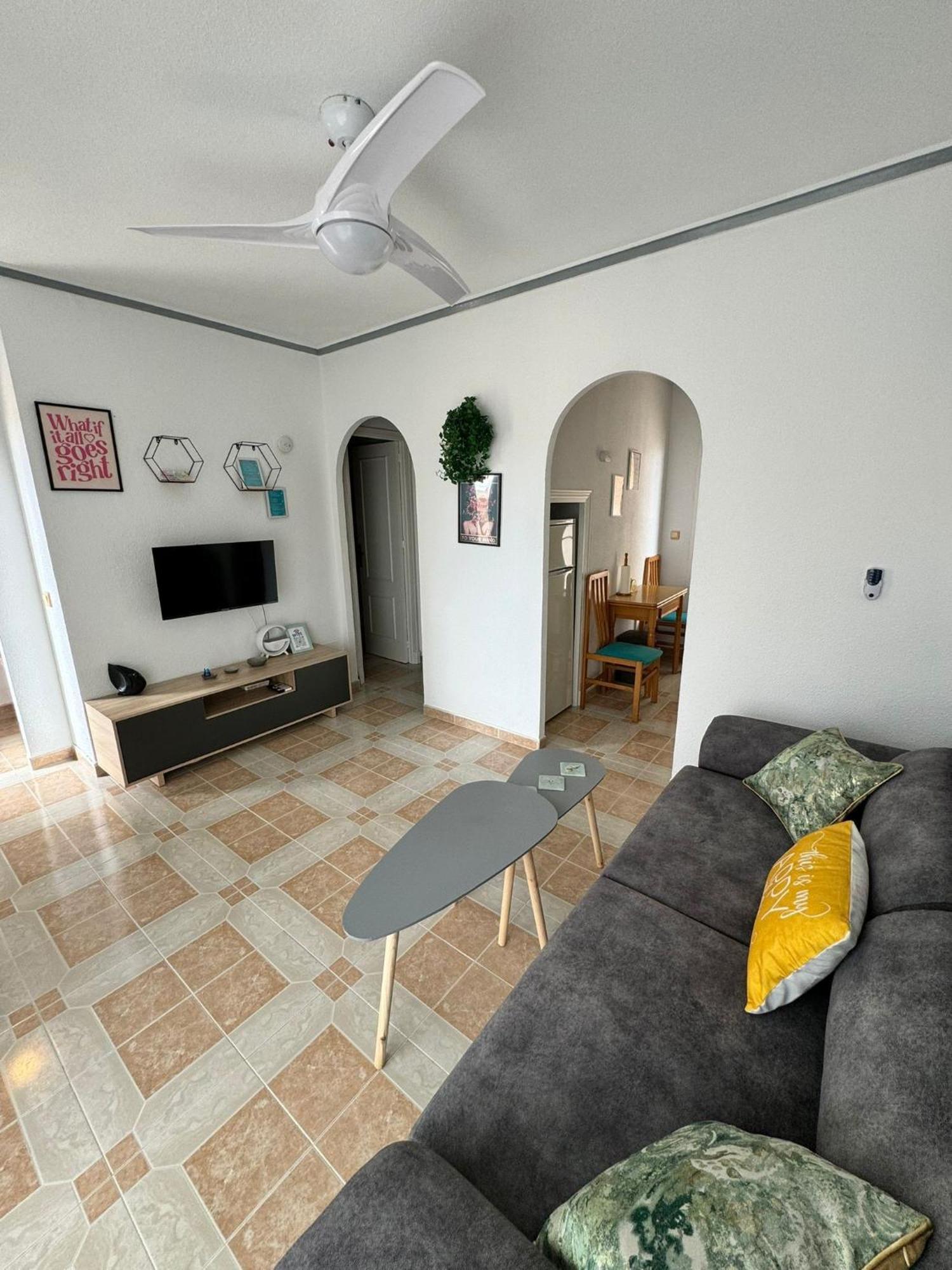 Carmina Apartment, Disfruta Del Sol Y Del Relax! Torrevieja Eksteriør billede